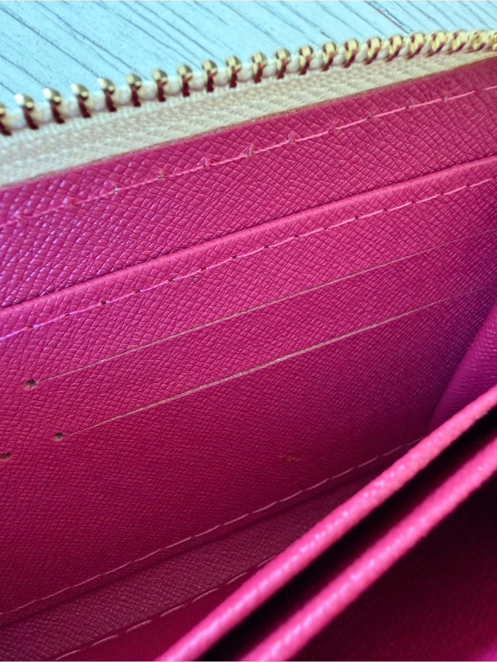 Wallet - Picture 4 of 6